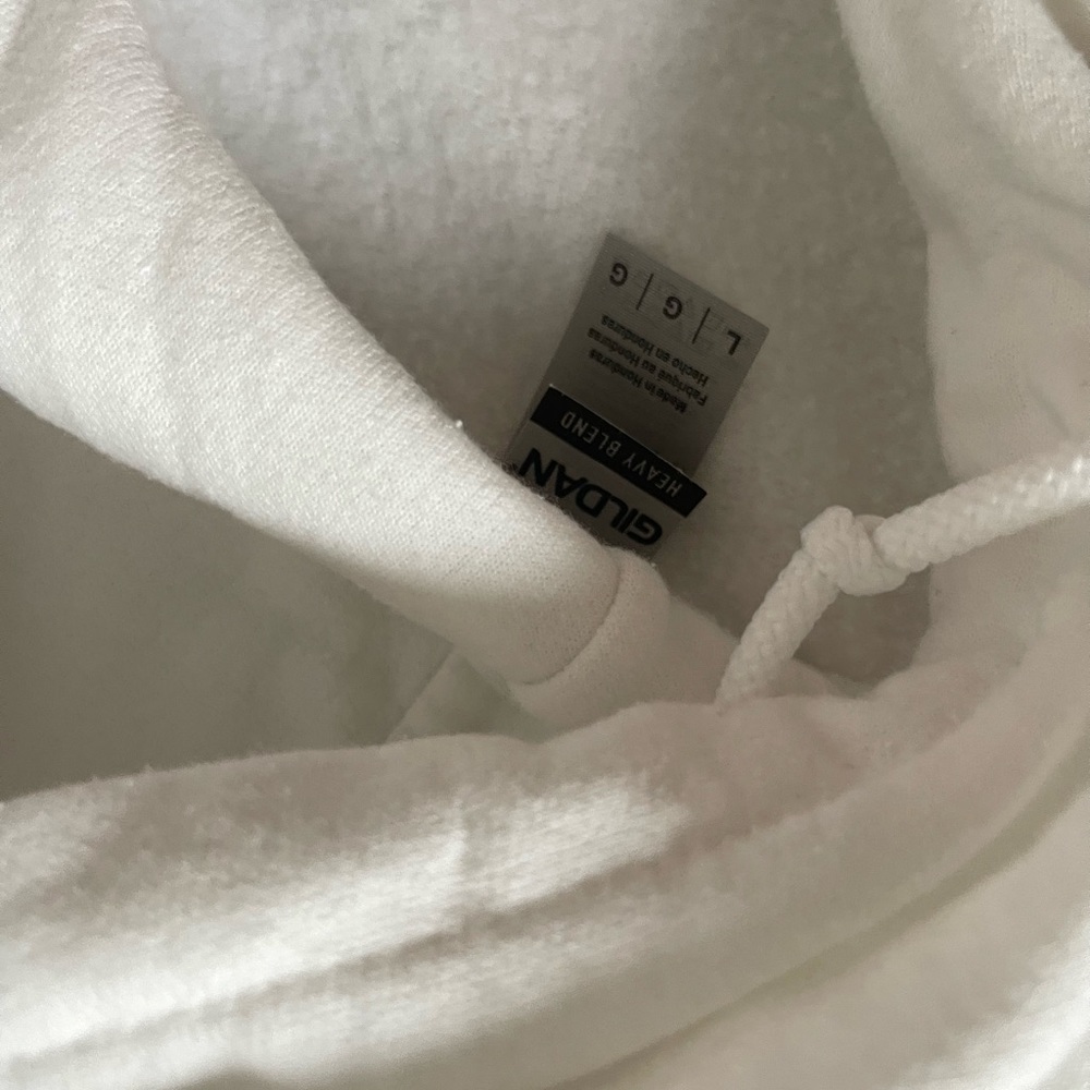 Gildan sweatshirt. super comfy and cozy
